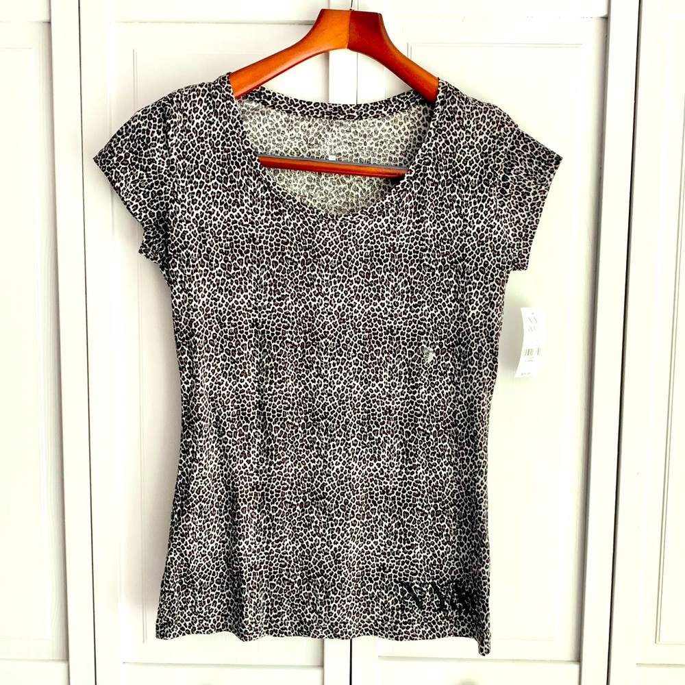 New York & Company cap sleeve t-shirt